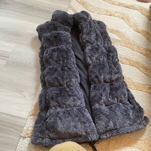 Athleta vest jacket, gray furry, Size Small with pockets